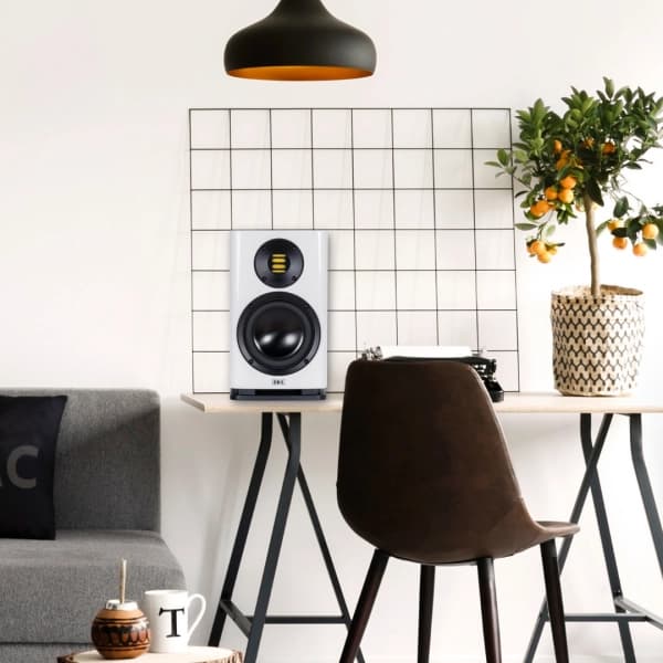 ELAC SOLANO-2.0 - view 1