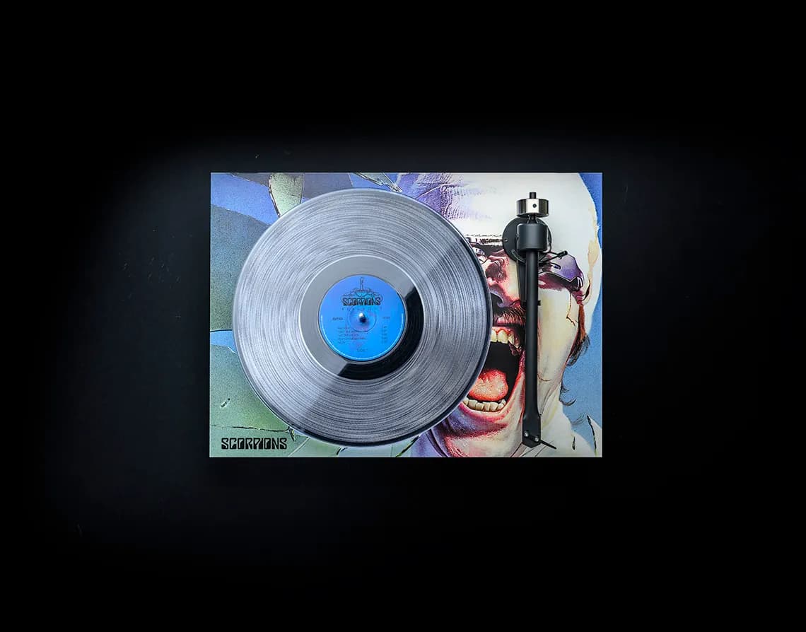 Pro-Ject Scorpions Turntable